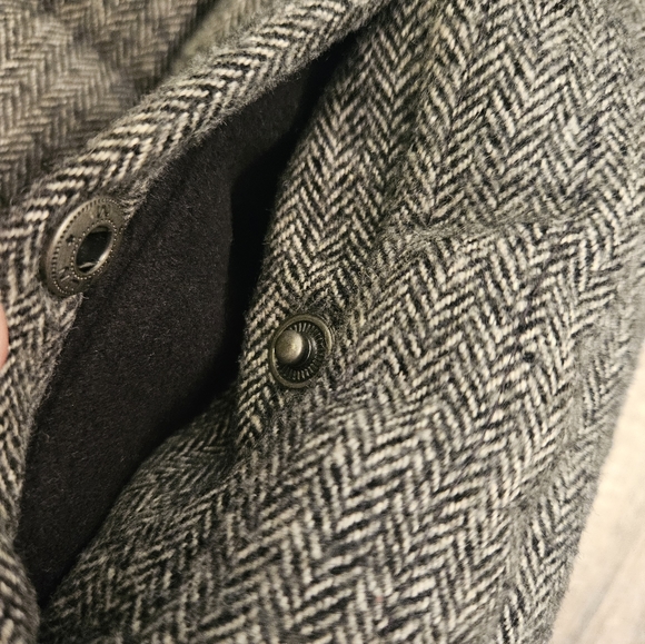 Women's Old Navy puffer vest - Picture 5 of 5